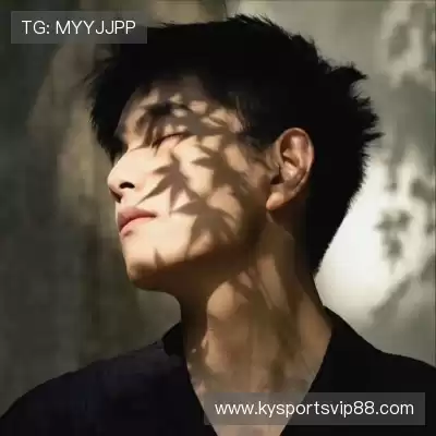 劳能豪